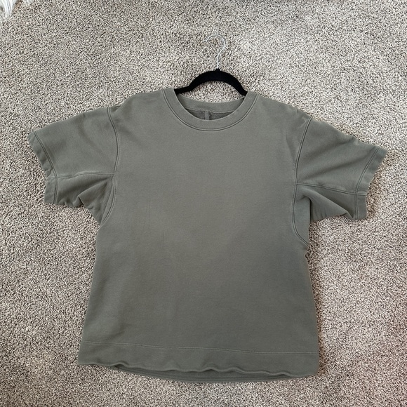 lululemon athletica Other - Lululemon Short Sleeve Crewneck